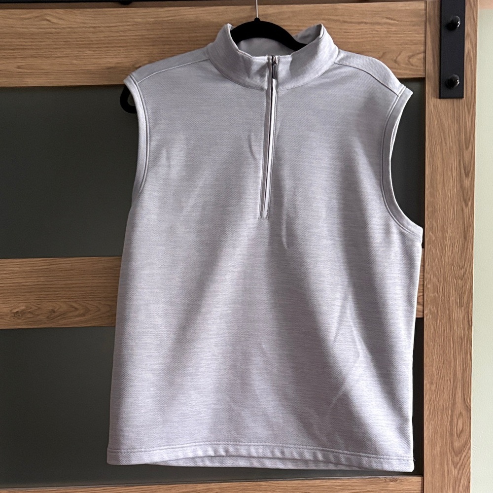 Walter Hagen Gray Sleeveless Pullover